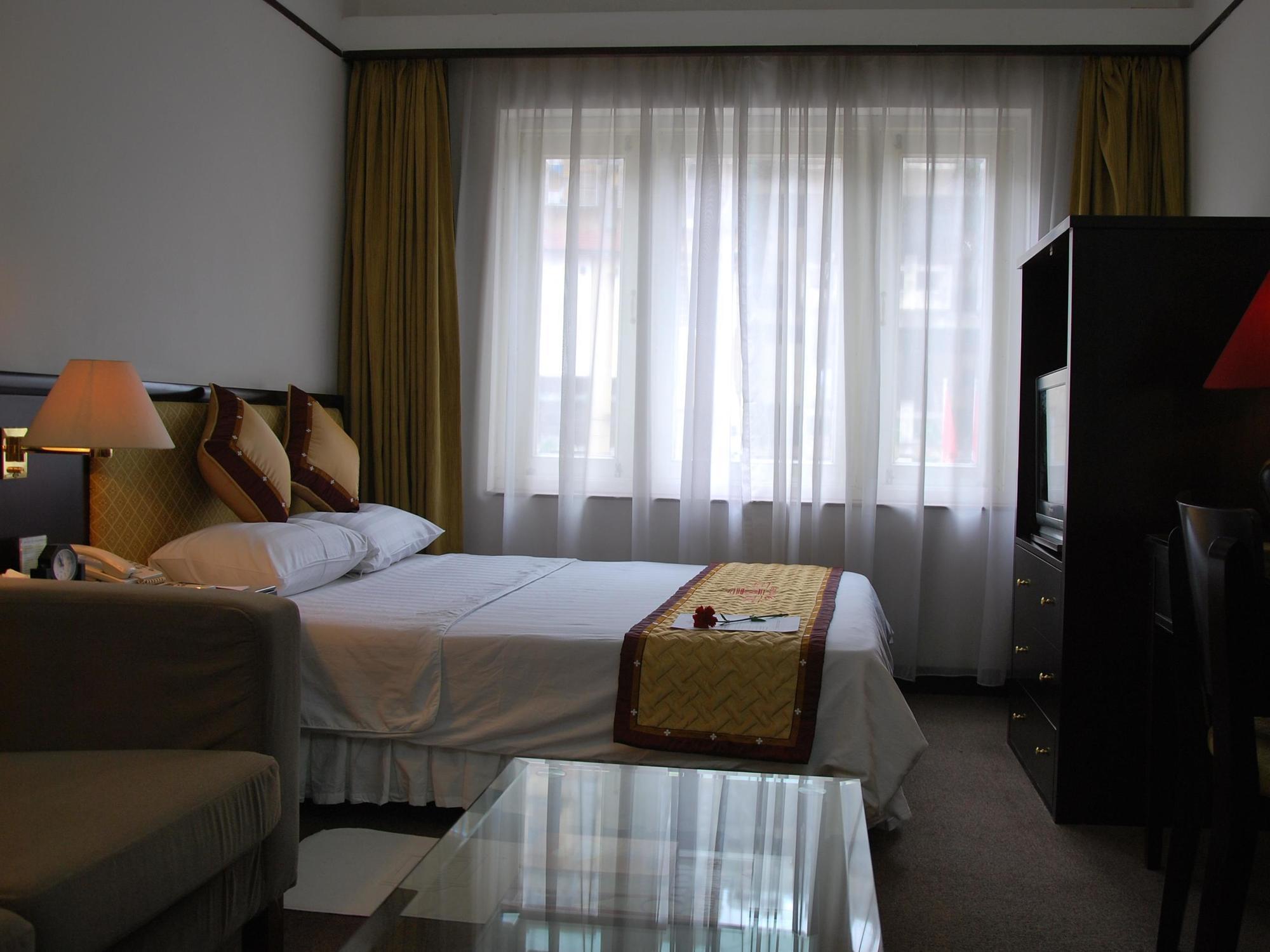 Capital Garden Hotel Hanoi Exterior photo
